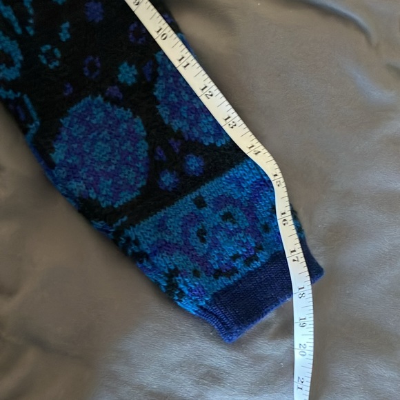 Norvyk Wool Sweater - Picture 10 of 12